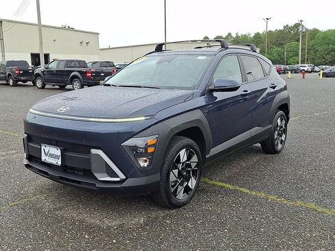 Certified 2025 Hyundai Kona SEL AWD/4WD image 4