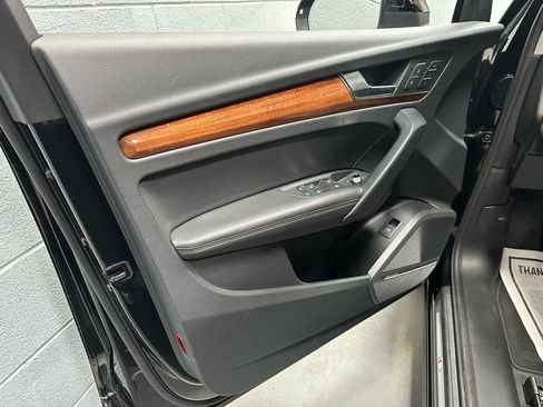 Used 2023 Audi Q5 45 TFSI Premium Plus Sport Uti w/ Premium Plus Package AWD/4WD image 15