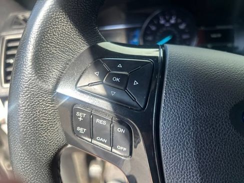 Used 2018 Ford Explorer XLT w/ Equipment Group 202A AWD/4WD image 25
