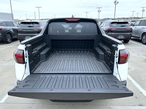 Used 2025 Hyundai Santa Cruz SEL AWD/4WD image 24