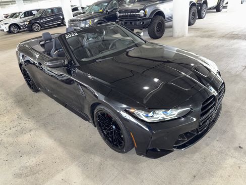 Used 2022 BMW M4 xDrive Competition w/ M Carbon Exterior Package AWD/4WD image 31