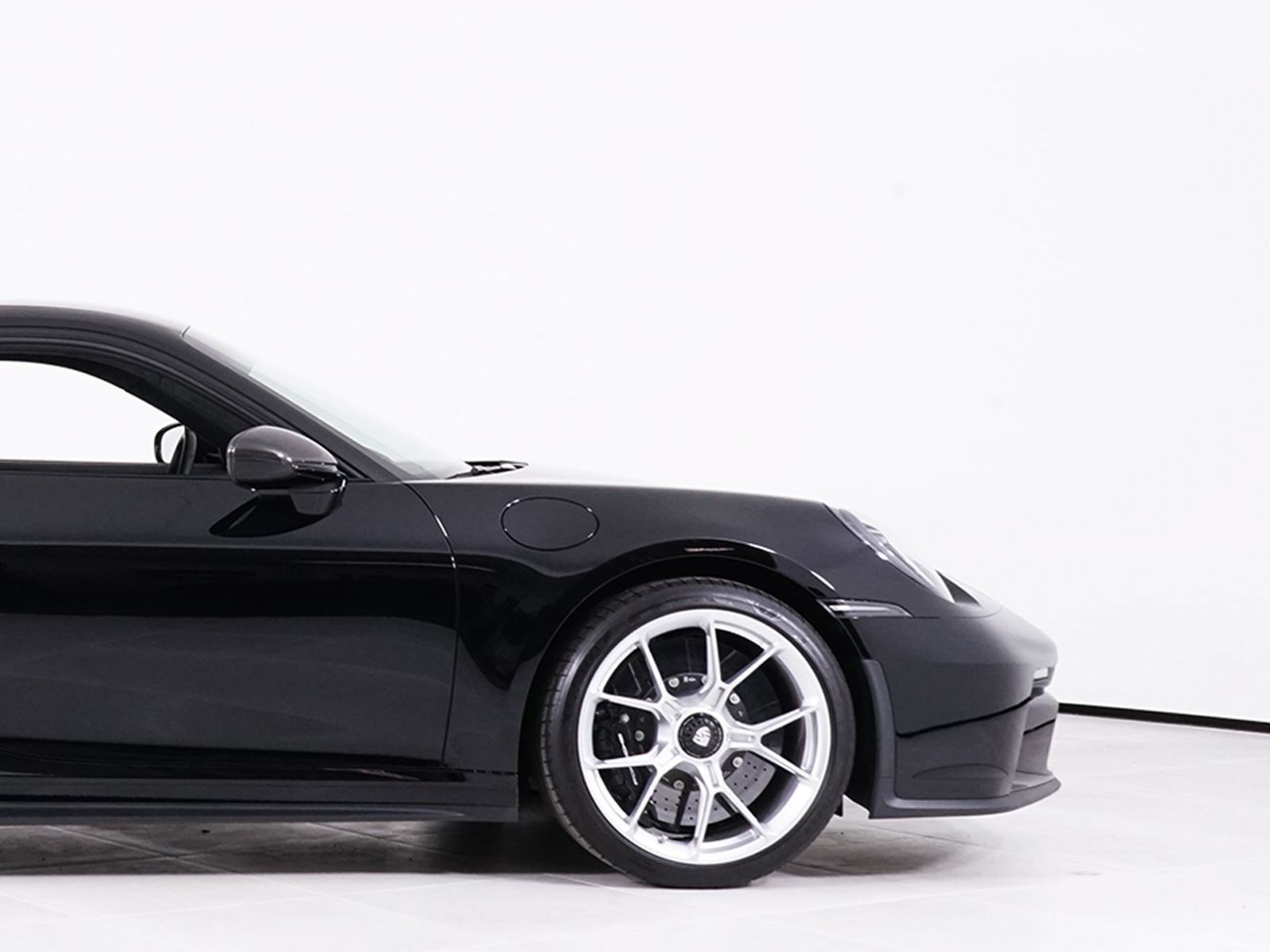 Used 2024 Porsche 911 GT3 RWD image 15
