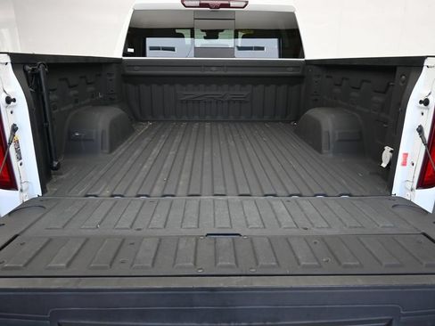 Used 2024 Chevrolet Silverado 1500 ZR2 w/ Technology Package AWD/4WD image 23