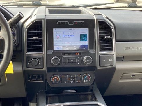 Used 2022 Ford F250 XLT w/ FX4 Off-Road Package image 13