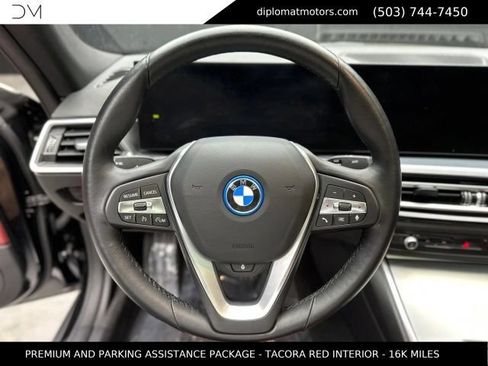 Used 2023 BMW i4 eDrive35 w/ Premium Package RWD image 28