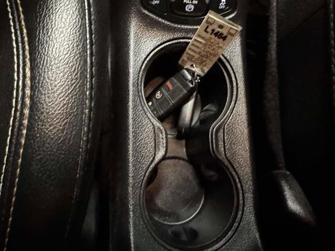 Used 2020 Jeep Compass Latitude w/ Popular Equipment Group image 24