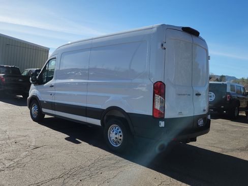 New 2025 Ford Transit 250 148 Medium Roof Extended AWD image 8