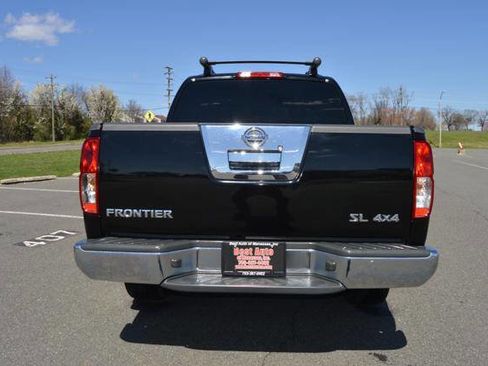 Used 2012 Nissan Frontier SL w/ Moonroof Pkg image 7