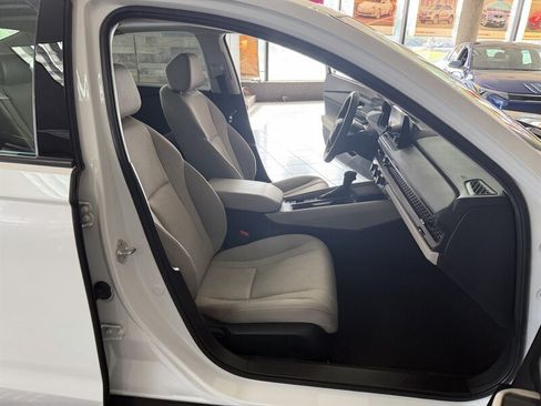 Used 2024 Honda Accord EX image 25