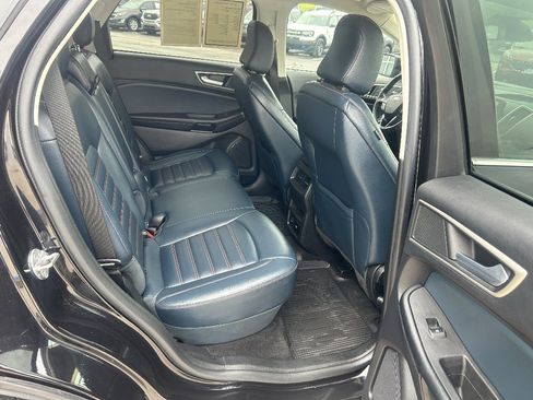 Used 2022 Ford Edge SEL w/ Sport Appearance Package AWD/4WD image 18