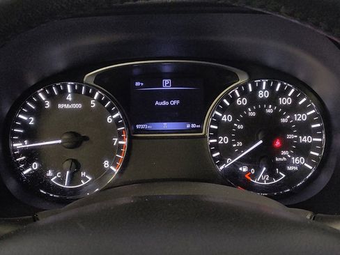 Used 2018 Nissan Pathfinder SV FWD image 23