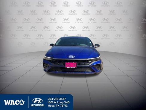 Used 2025 Hyundai Elantra Sport image 2