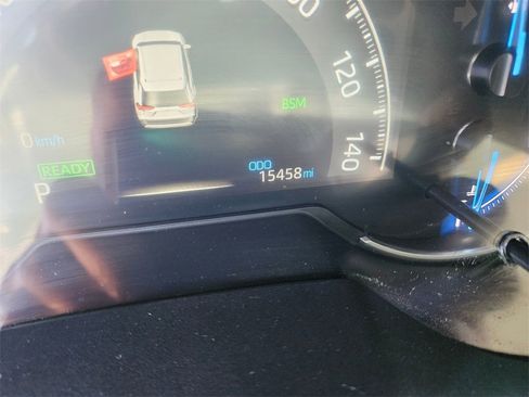 Used 2025 Toyota RAV4 XLE image 19