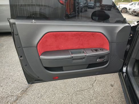 Used 2013 Dodge Challenger SRT8 w/ Harman Kardon Audio Group RWD image 8
