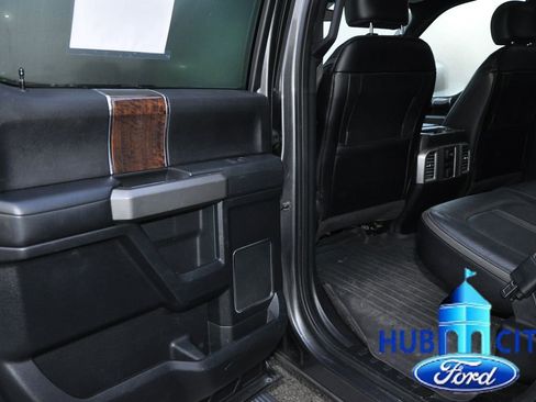 Used 2015 Ford F150 Platinum w/ Equipment Group 701A Luxury image 12