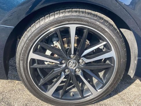 Used 2019 Toyota Camry XSE image 13