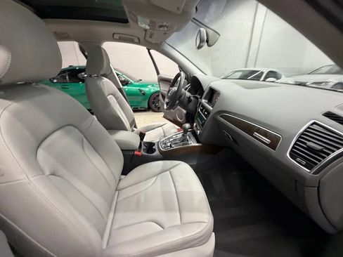 Used 2015 Audi Q5 2.0T Premium Plus w/ Technology Package AWD/4WD image 30