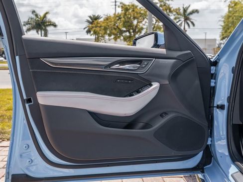 Used 2023 Cadillac CT5 V Blackwing w/ Parking Package image 17