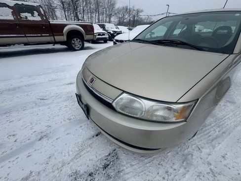 Used 2004 Saturn ION Level 2 w/ Power Pkg FWD image 12