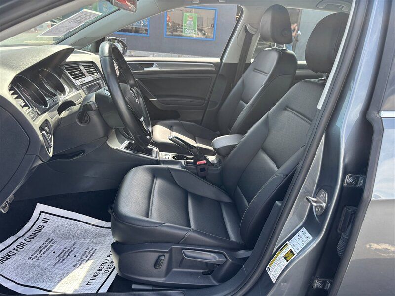 Used 2019 Volkswagen Golf Alltrack S AWD/4WD image 12