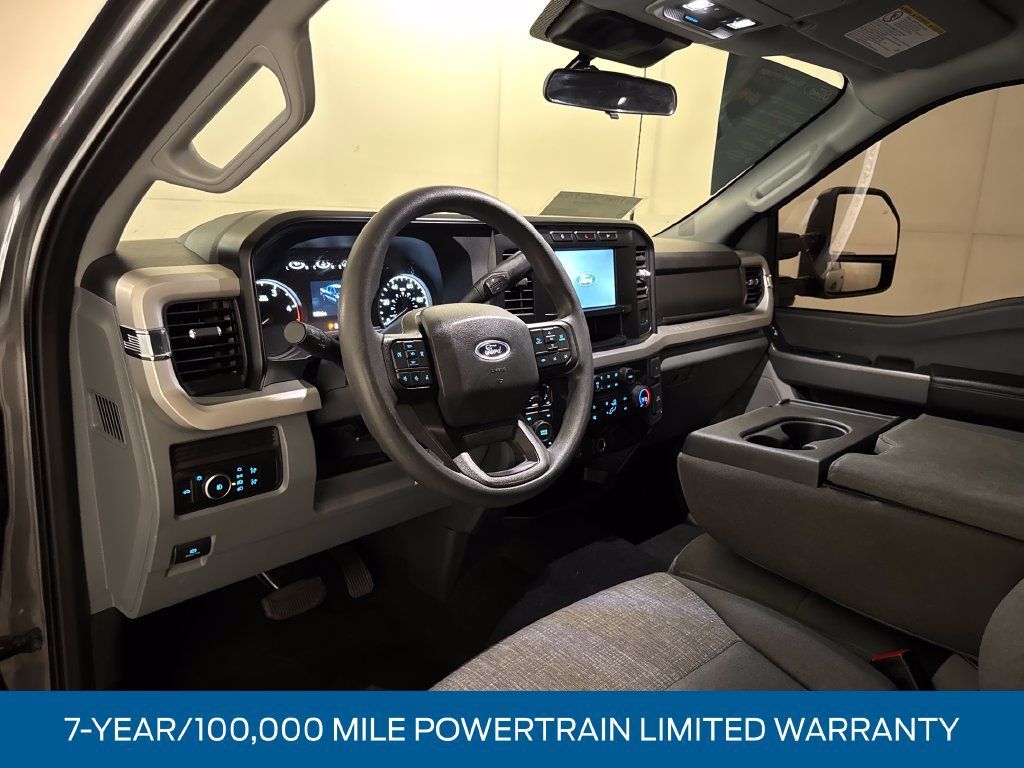 Used 2024 Ford F250 XLT AWD/4WD image 4