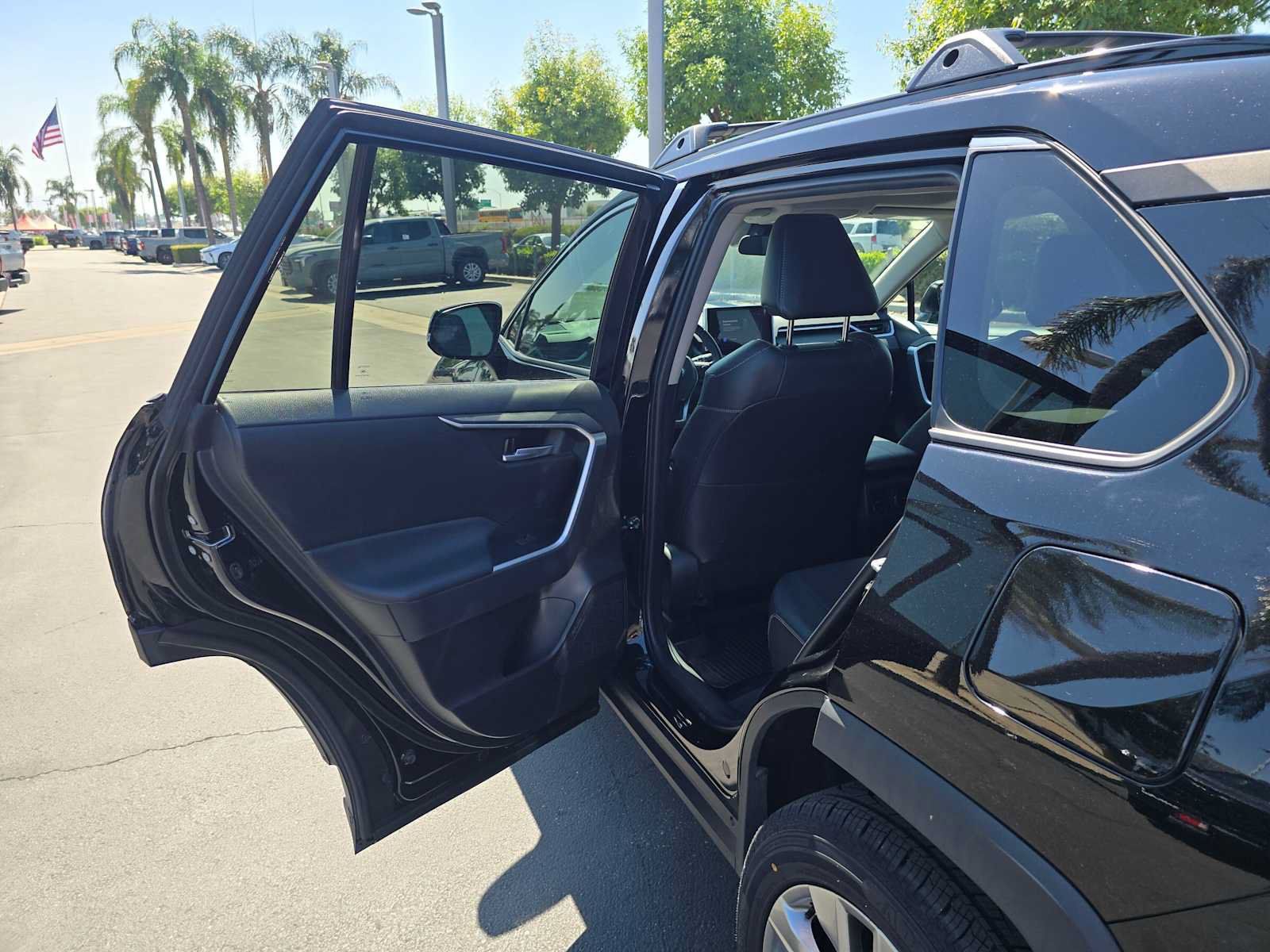 Certified 2024 Toyota RAV4 XLE Premium AWD/4WD image 15