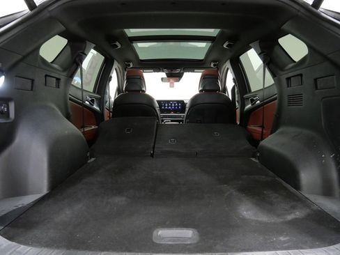 Used 2023 Kia Sportage SX image 28