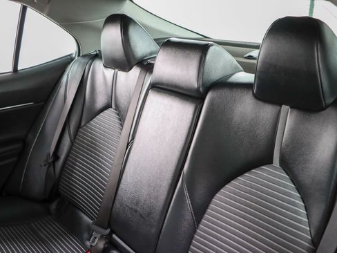 Used 2022 Toyota Camry SE FWD image 24