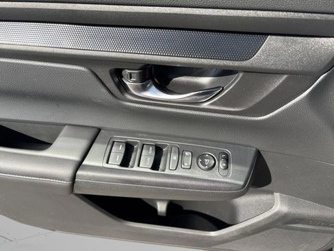 Used 2025 Honda CR-V EX image 17