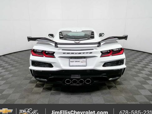 Used 2024 Chevrolet Corvette Z06 w/ Z07 Performance Package image 25