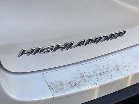Used 2018 Toyota Highlander XLE FWD image 15