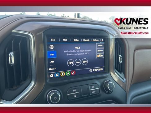 Used 2020 Chevrolet Silverado 1500 High Country w/ Technology Package image 18