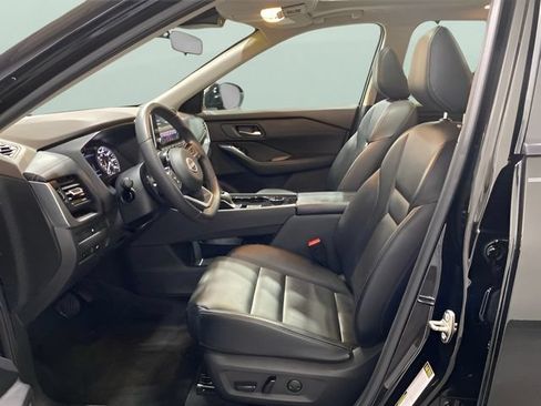 Certified 2023 Nissan Rogue SV w/ SV Premium B Package AWD/4WD image 10