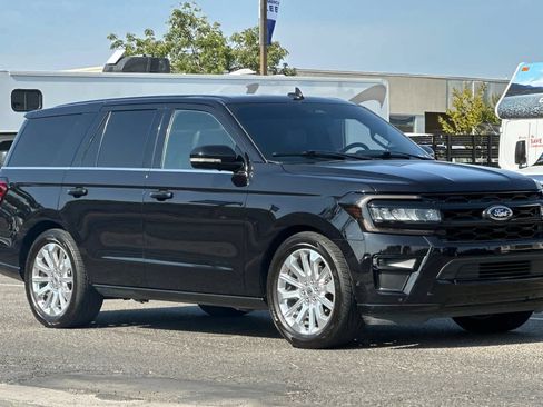 Used 2022 Ford Expedition Limited RWD image 10