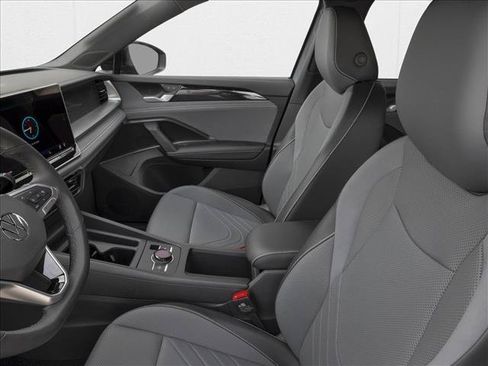 New 2026 Volkswagen Tiguan SE R-Line AWD/4WD image 6