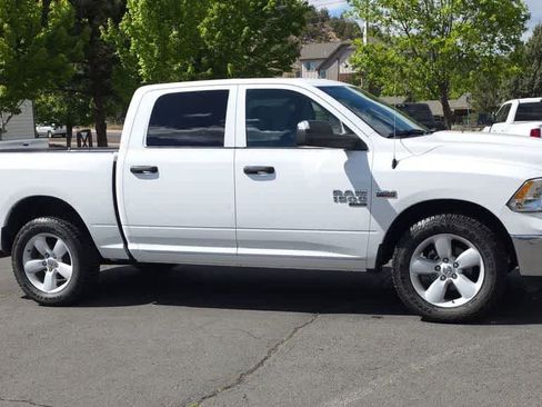 Used 2023 RAM 1500 Classic SLT AWD/4WD image 2