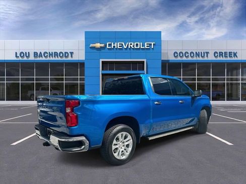 Used 2023 Chevrolet Silverado 1500 LTZ w/ Z71 Off-Road Package AWD/4WD image 8