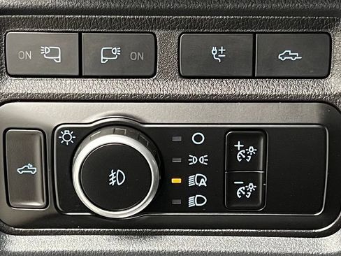 Used 2024 Ford F350 Platinum w/ Tremor Off-Road Package AWD/4WD image 32