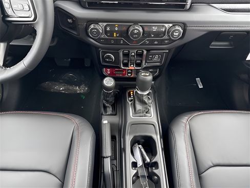 New 2026 Jeep Wrangler Unlimited Rubicon w/ Safety Group image 17