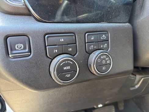 Used 2025 Chevrolet Silverado 2500 LT w/ Trail Boss Package image 17