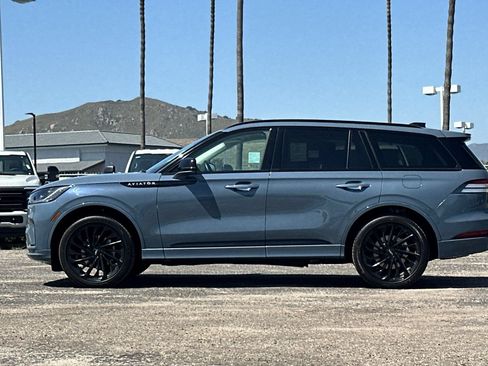 New 2026 Lincoln Aviator Reserve AWD/4WD image 6