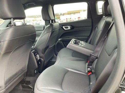 New 2026 Jeep Compass Latitude AWD/4WD image 11