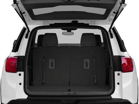 Used 2018 GMC Acadia SLE image 14