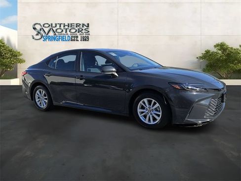 Used 2025 Toyota Camry LE FWD image 7