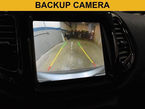 Used 2021 Jeep Compass Limited AWD/4WD image 5