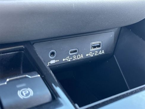 Used 2025 Subaru Legacy Premium image 27