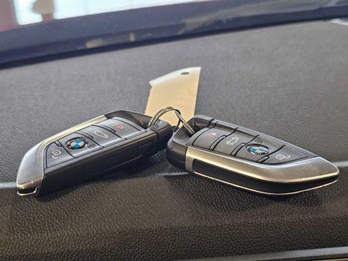Used 2023 BMW i4 eDrive35 w/ Premium Package RWD image 35