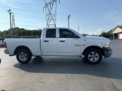 Used 2018 RAM 1500 Tradesman w/ Chrome Appearance Group AWD/4WD image 3