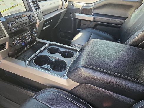 Used 2021 Ford F250 Lariat AWD/4WD image 10