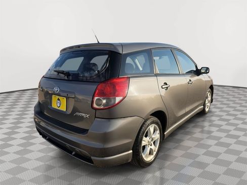 Used 2004 Toyota Matrix XR w/ Extra Value Pkg 2 FWD image 4